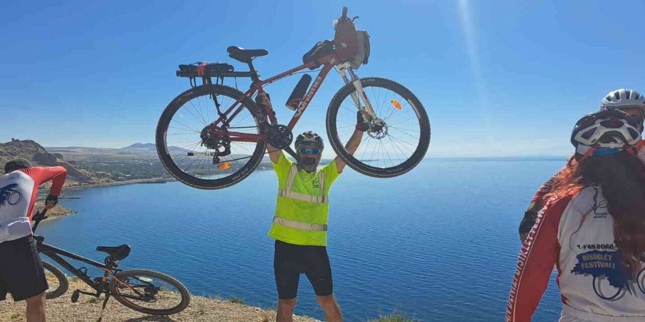 4. Van Denizi Bisiklet Festivali devam ediyor