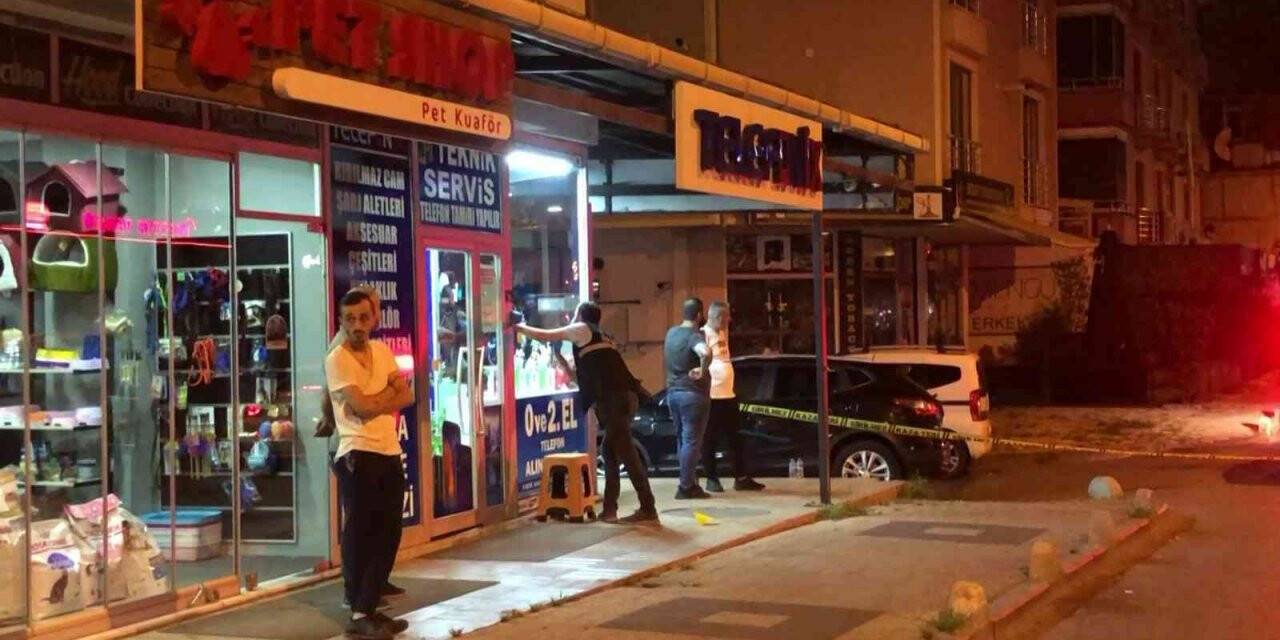 Sancaktepe’de telefoncuya silahlı saldırı