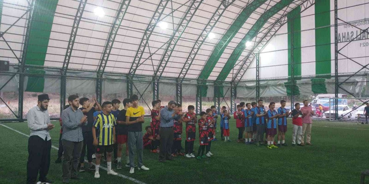 Gediz’de futbol turnuvası