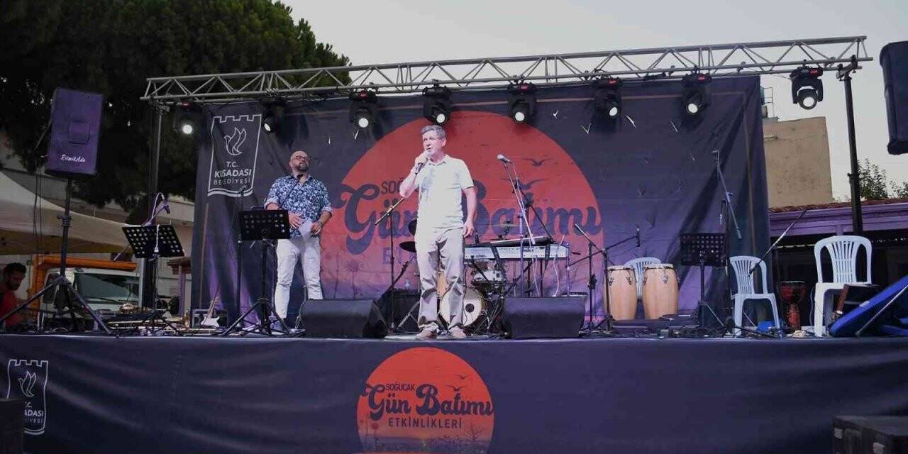 Soğucak ’Günbatımı Şenliği’ İle Çoştu