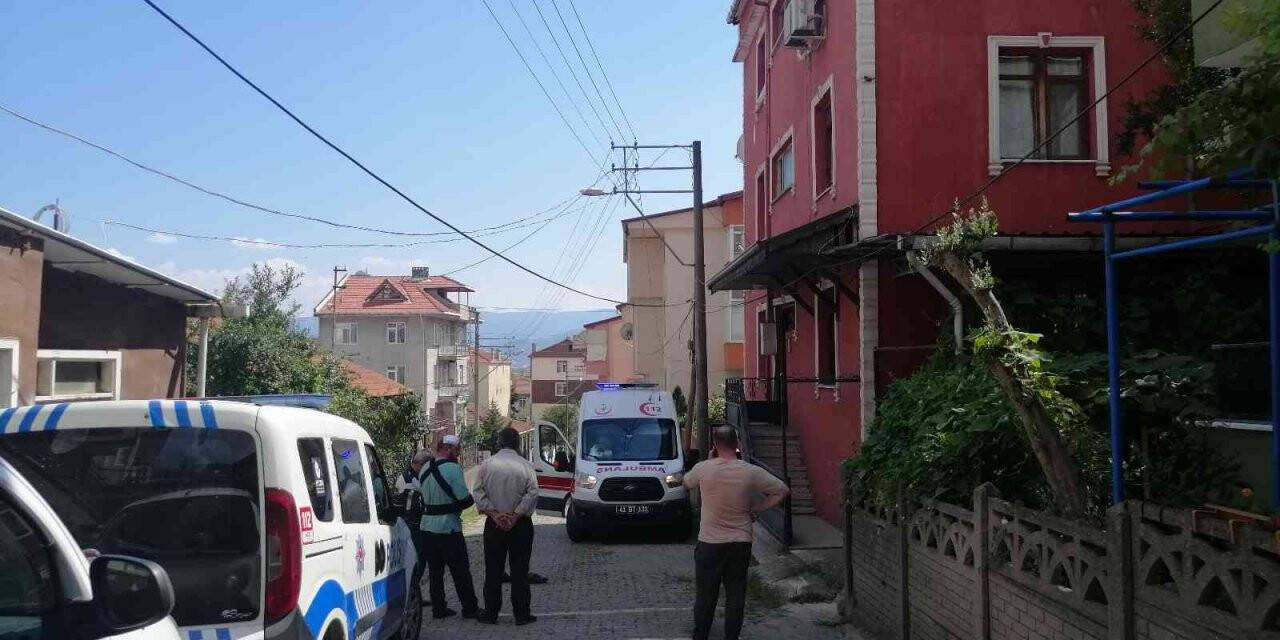 Kocaeli’de 77 yaşındaki adam evinde ölü bulundu