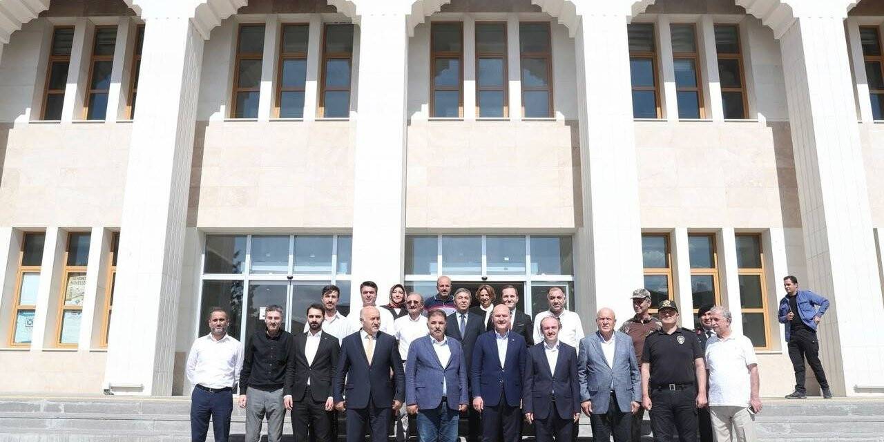 İçişleri Bakanı Süleyman Soylu, yeni Bayburt Valilik binasını ziyaret etti