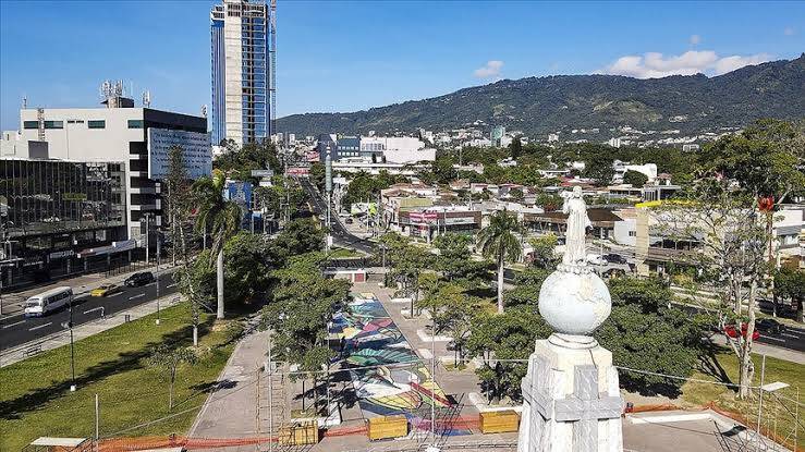 El Salvador'da son 5 ayda 50 binden fazla kişi gözaltına alındı