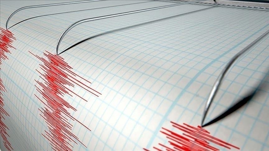 Endonezya'da 5,5 büyüklüğünde deprem meydana geldi
