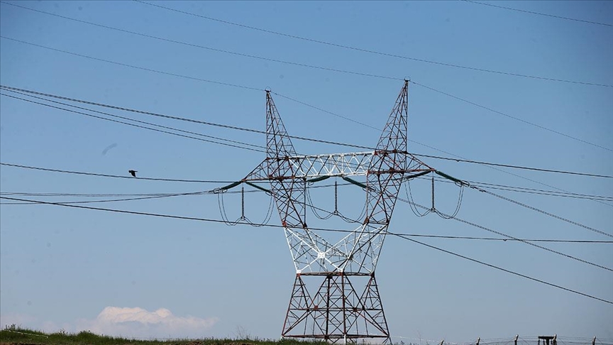 Elektrik dağıtım şirketleri geçen yıl 14,7 milyar lira yatırım yaptı