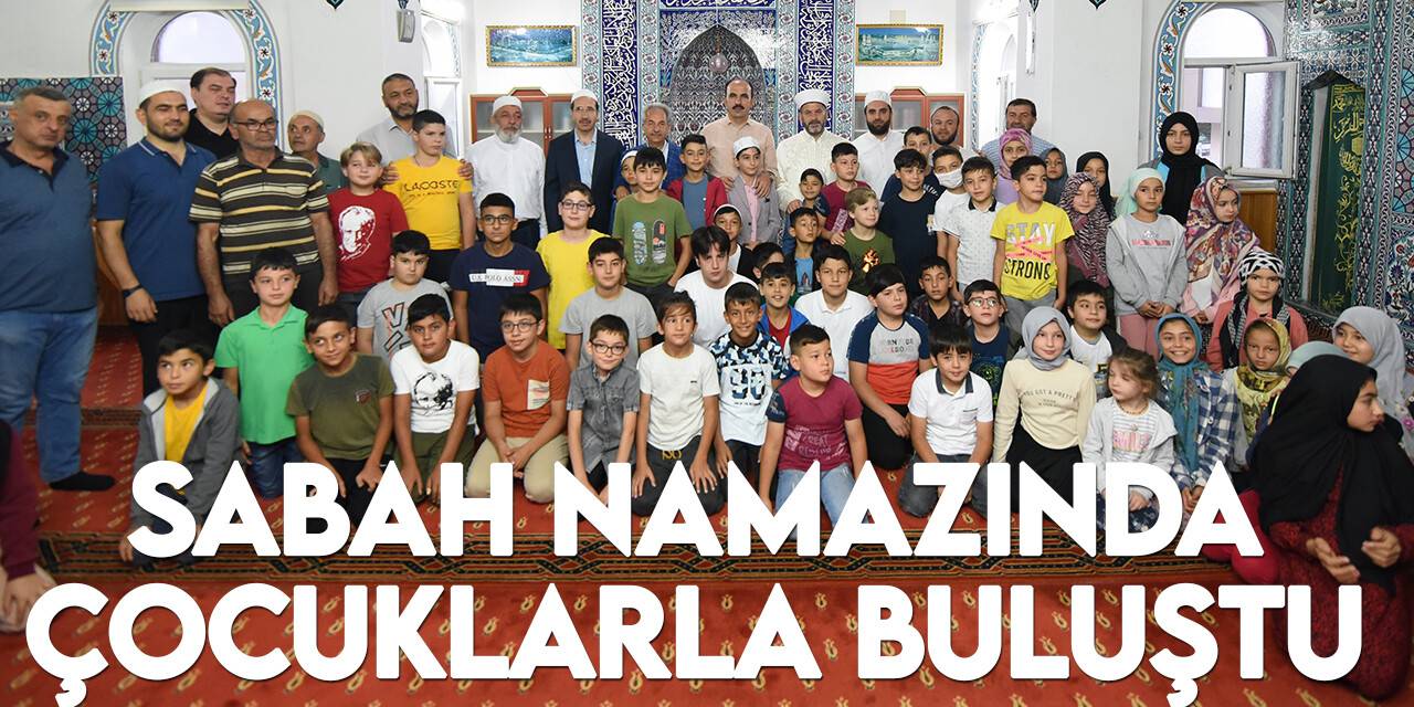 Başkan Altay, "Güle Oynaya Camiye Gel Projesi'ne katılan çocuklarla buluştu