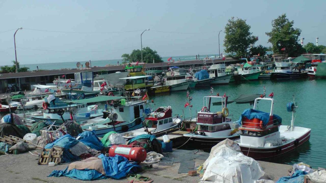 Karadeniz’de balıkçılar gün sayıyor