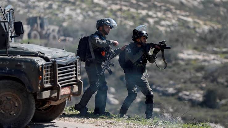 İsrail güçleri Batı Şeria'da 3 Filistinliyi yaraladı
