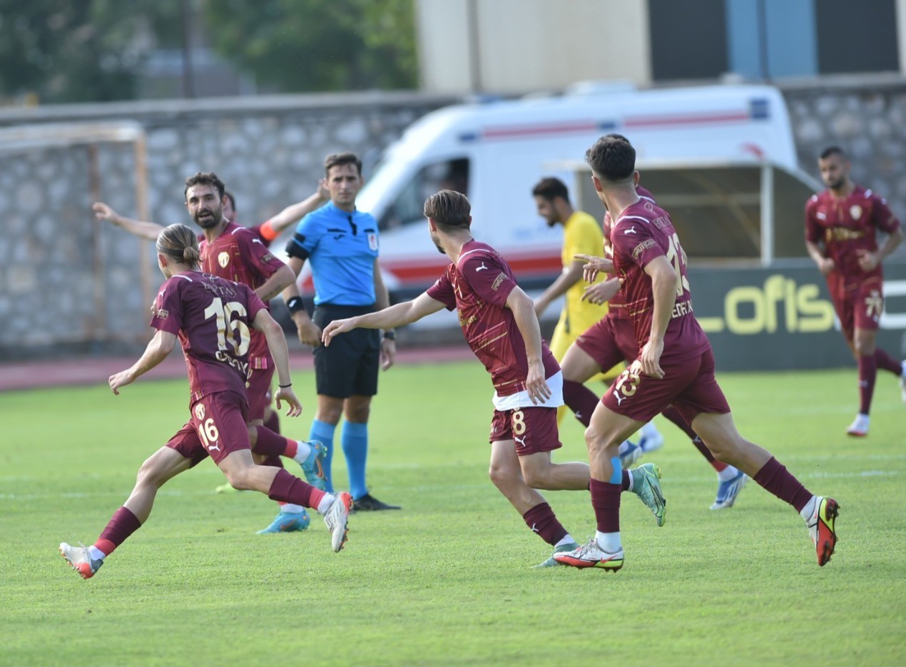 TFF 2. Lig: İnegölspor: 3 - Bayburt ÖİS: 0