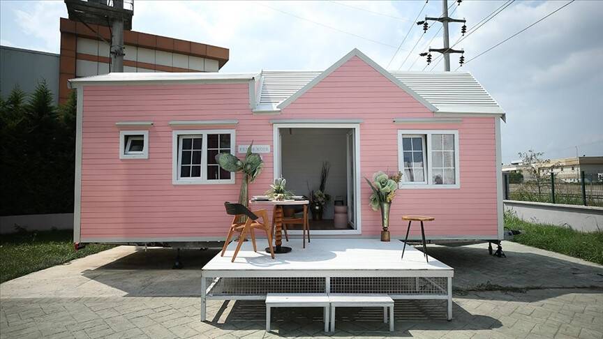 Sakarya'da üretilen "taşınabilir ev"ler 8 ülkeye gönderiliyor