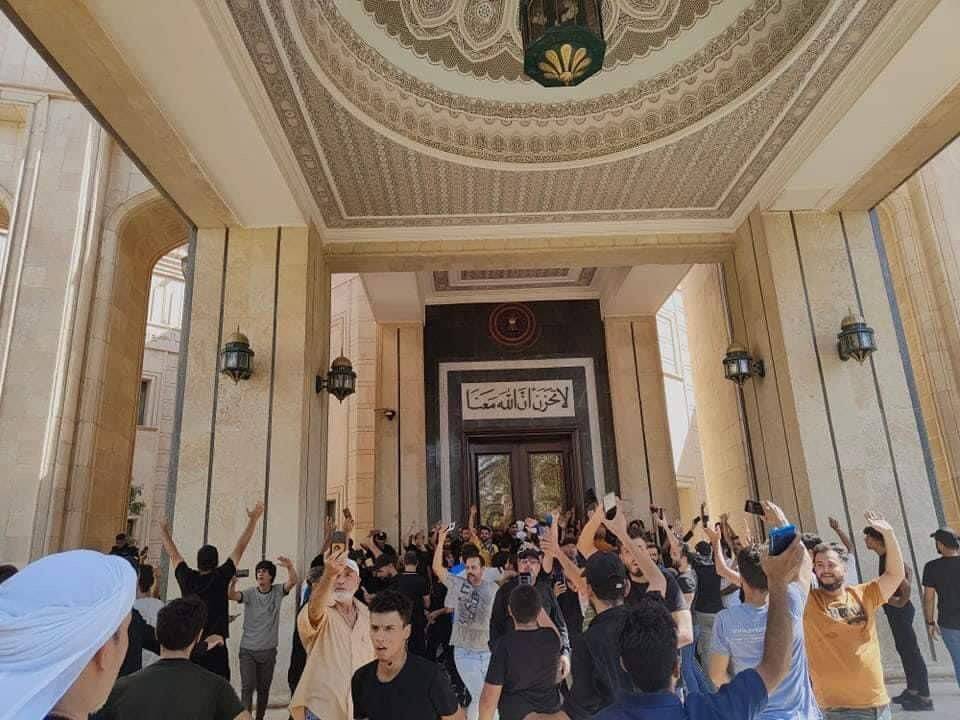 Irak’ta sokağa çıkma yasağı ilan edildi