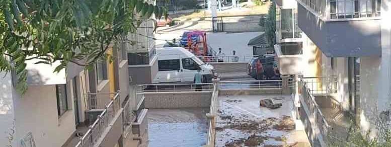 Başkentte su deposundaki patlama göçüğe neden oldu: 2 yaralı