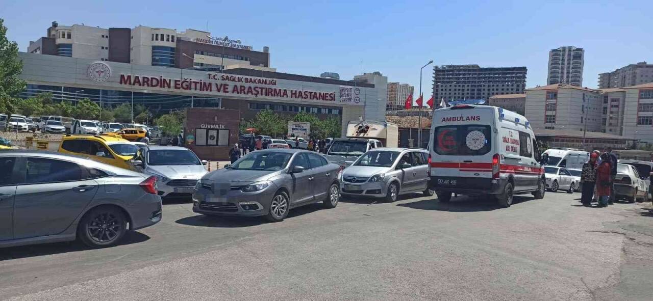 İnşaat işçileri arasında silahlı ve bıçaklı kavga: 5 yaralı