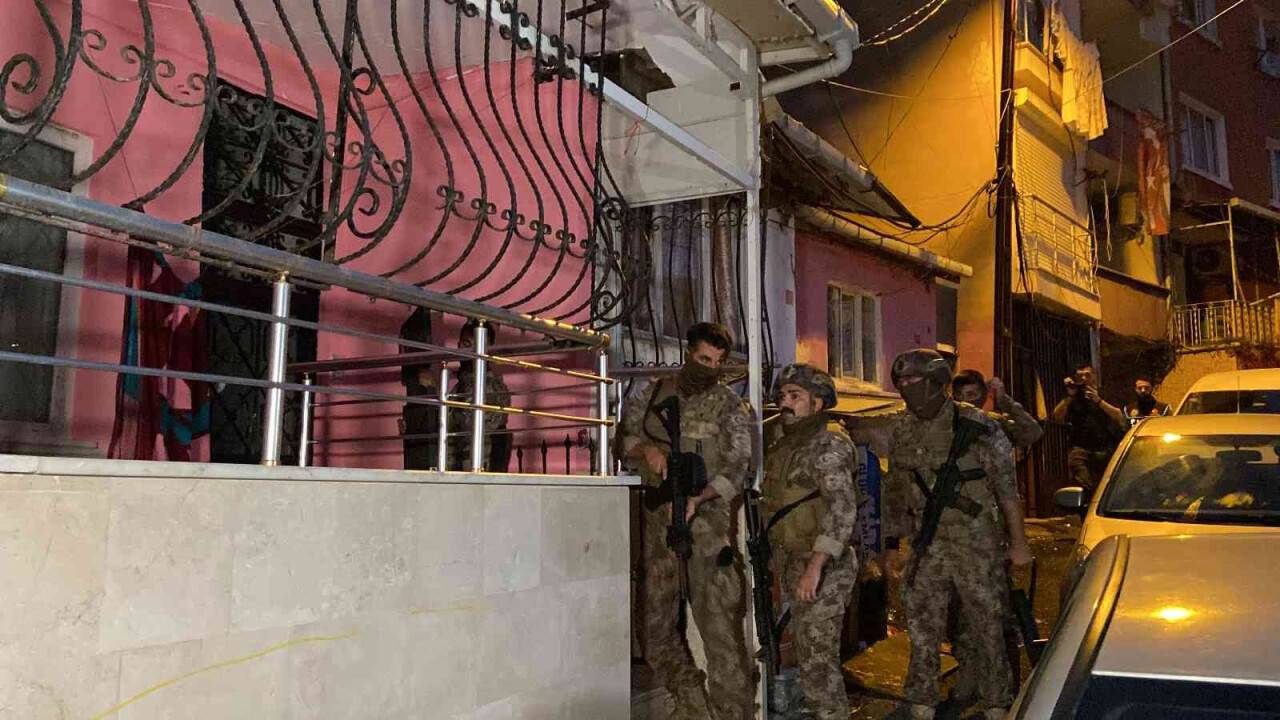 Şişli’de uyuşturucu tacirlerine helikopter destekli eş zamanlı operasyon