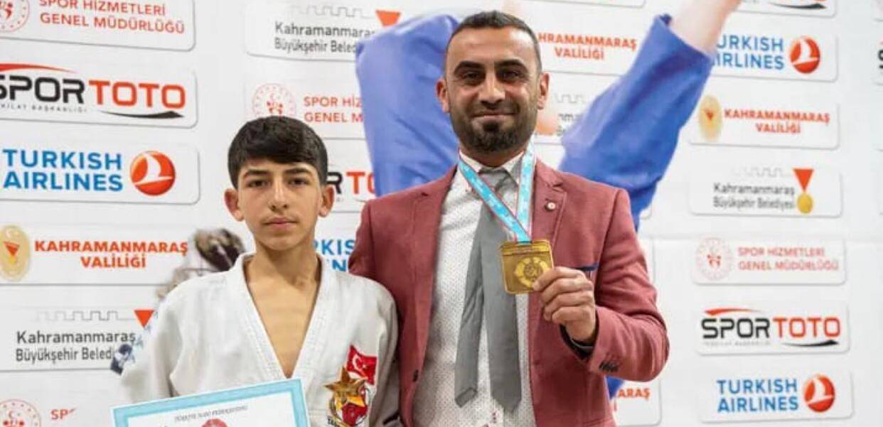 Taşkentsporlu Mücahit Alıcı, Balkan şampiyonu