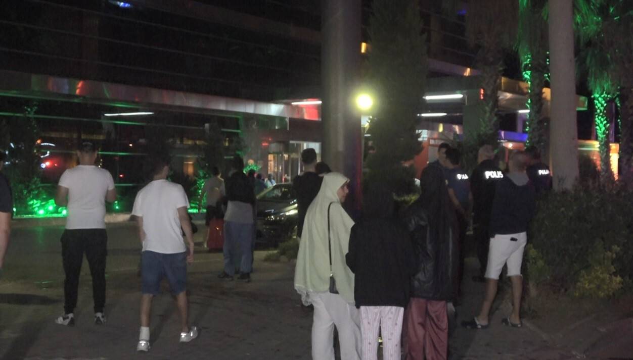 Lüks otelde yangın paniği