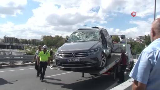 İETT otobüsünün çarptığı 7 araç olay yerinden çekildi