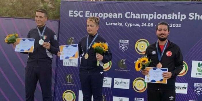 Konya TOHM sporcusu kürsüde