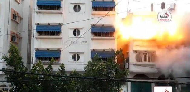 İsrail Gazze'deki evi böyle vurdu VİDEO