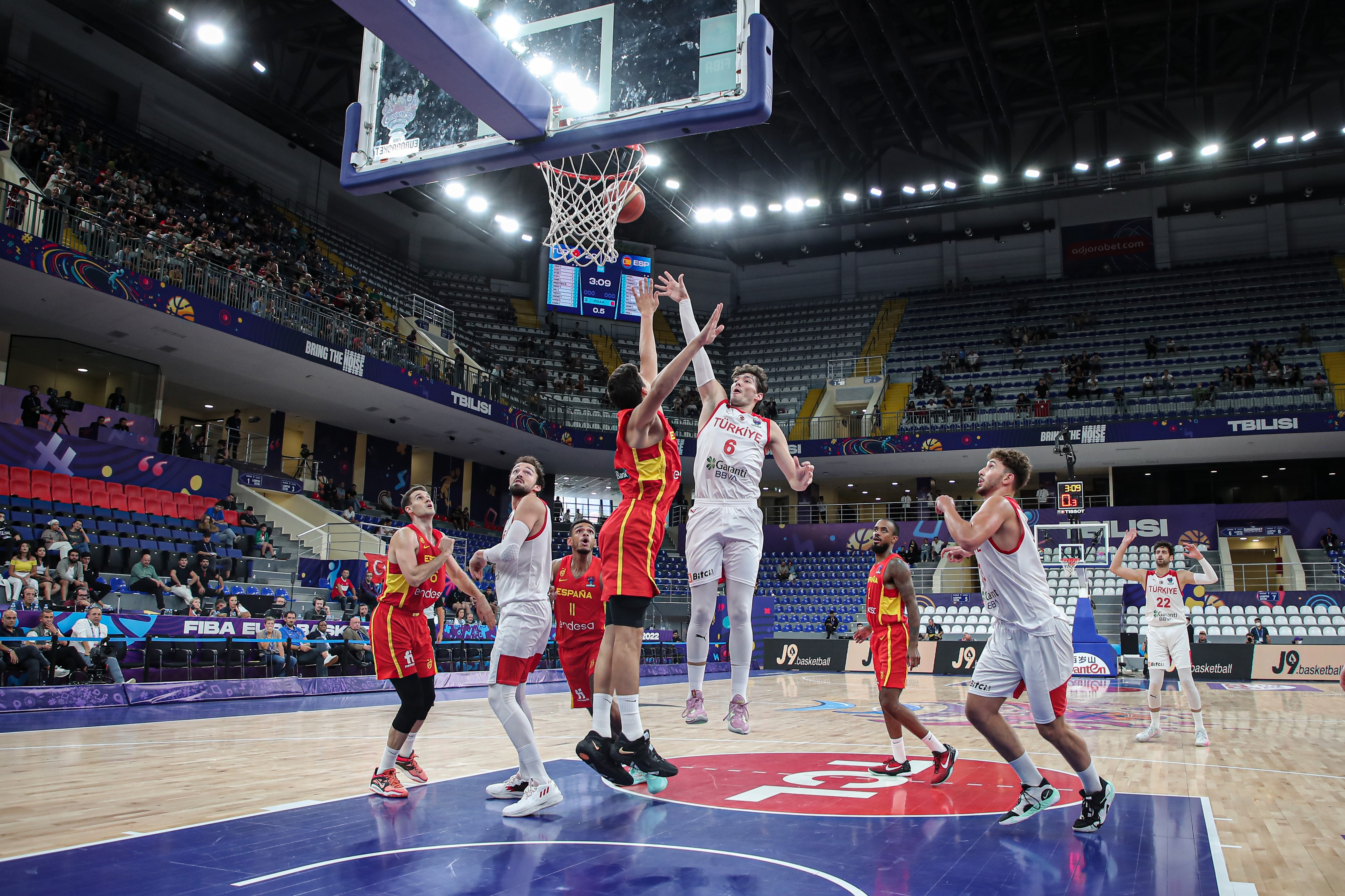 A Milli Erkek Basketbol Takımı, İspanya’ya 72-69 yenildi