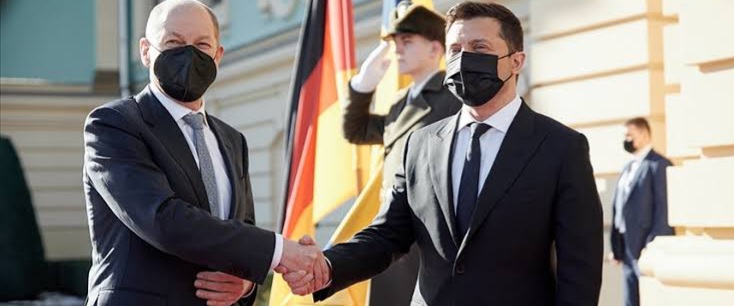 Almanya Başbakanı Scholz ile Ukrayna Devlet Başkanı Zelenskiy telefonda görüştü
