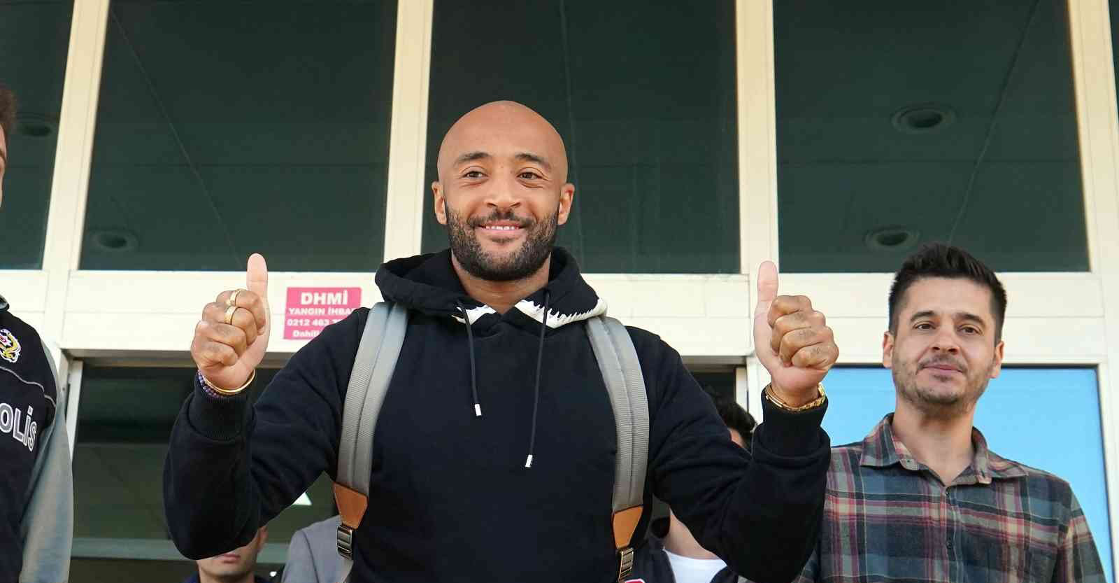 Beşiktaş’ın yeni transferi Nathan Redmond, İstanbul’a geldi