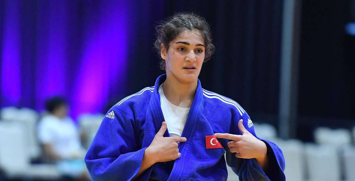 Dünya sıralamasında 1 numaraya yükseldi