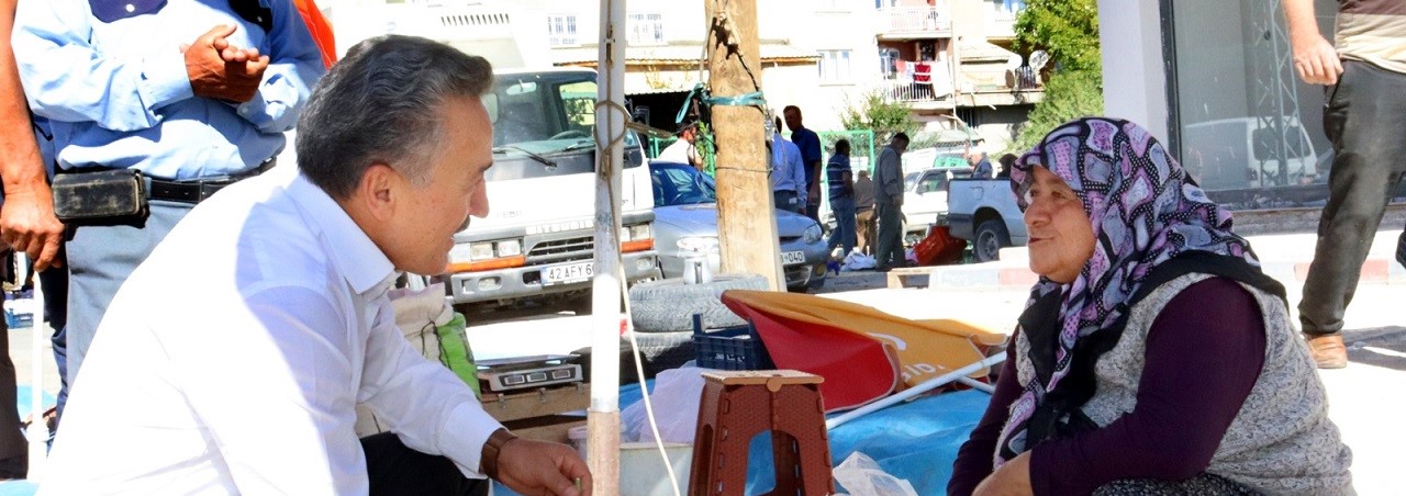 Seydişehir'de yerli ürün pazarı ilgi görüyor