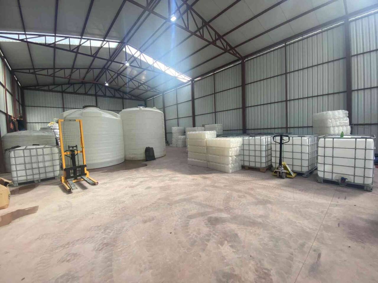 Binlerce kişiyi zehirleyeceklerdi: Kıskıvrak yakalandılar