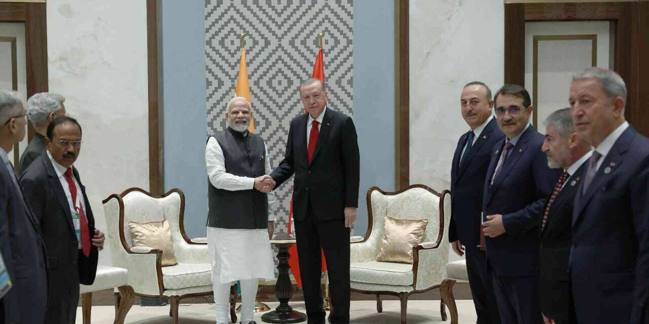 Cumhurbaşkanı Erdoğan, Hindistan Başbakanı Modi ile görüştü