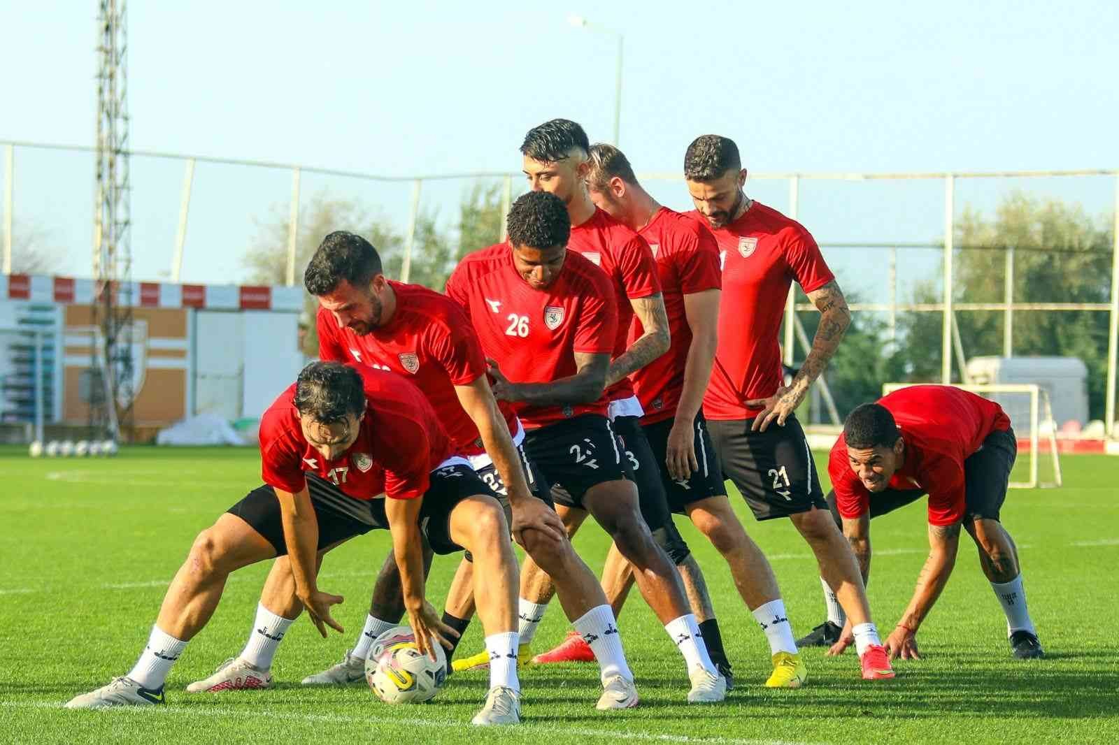 Samsunspor ile Sakaryaspor 32. randevuya çıkıyor