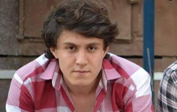 Dairede yangın çıktı, eczacı yaralı kurtarıldı