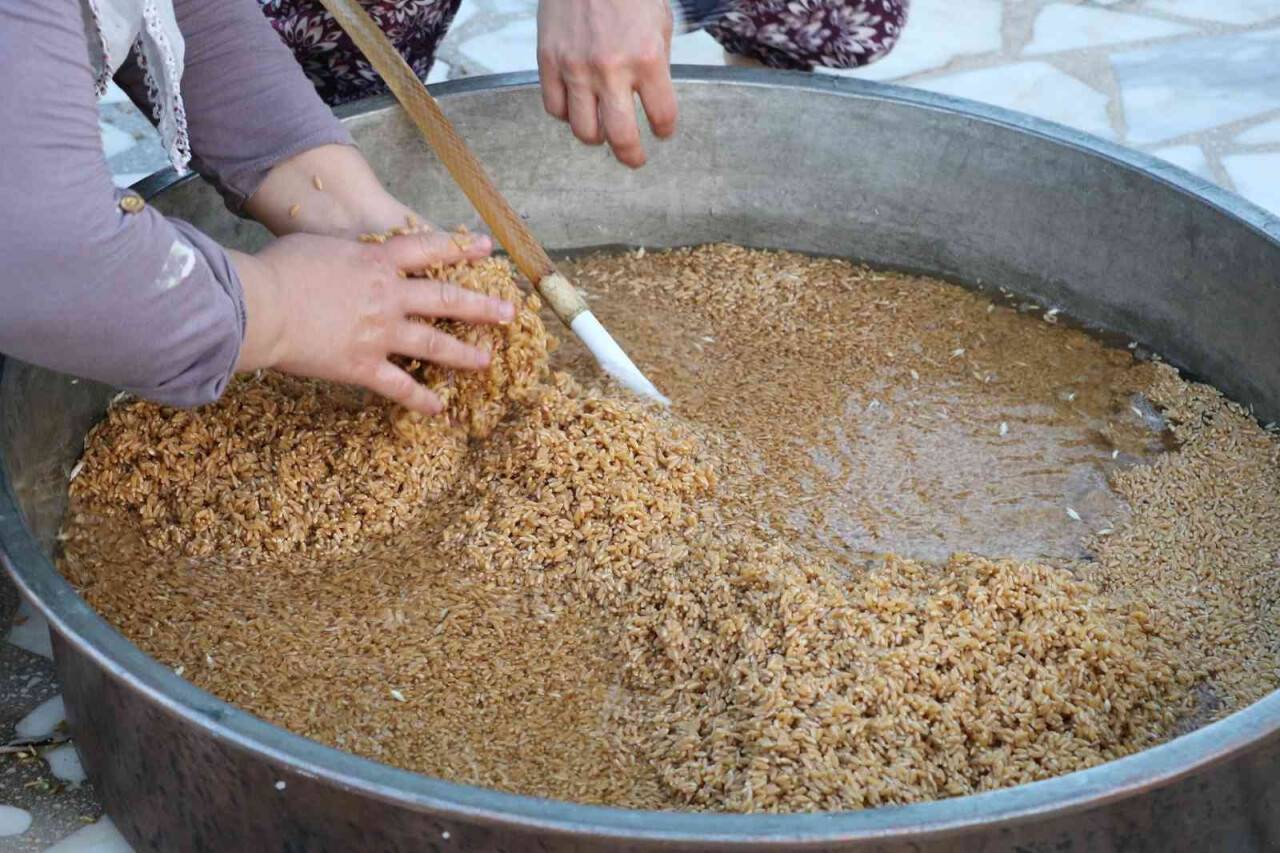 Kadınların kışlık telaşı başladı