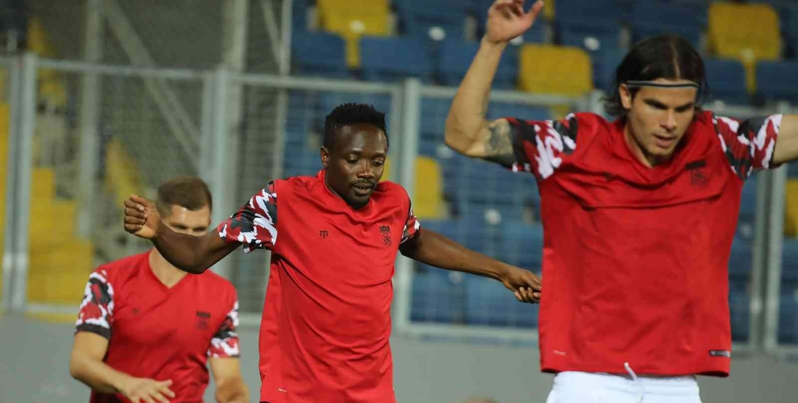 Sivasspor’da Ahmed Musa sakatlandı!