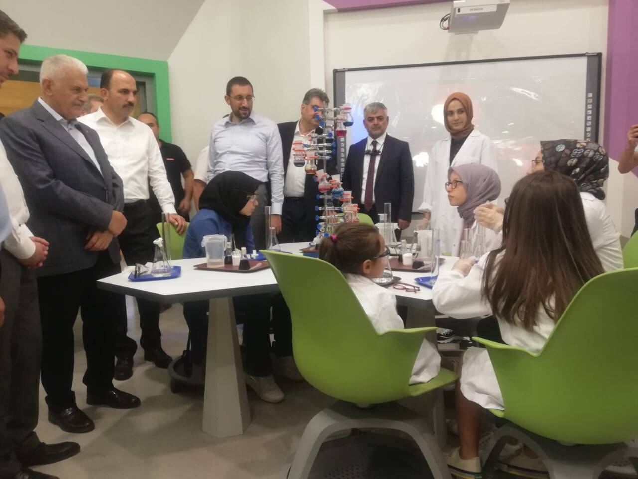 Tepekentli öğrenciler Binali Yıldırım ile buluştu