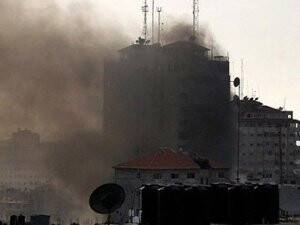 İsrail'in Gazze'ye Saldırıları Durmuyor