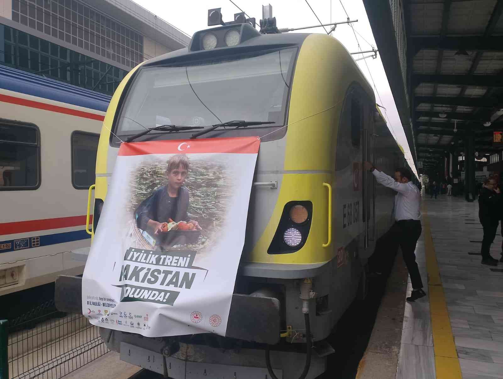 8’inci ve 9’uncu İyilik Treni Pakistan’a uğurlandı