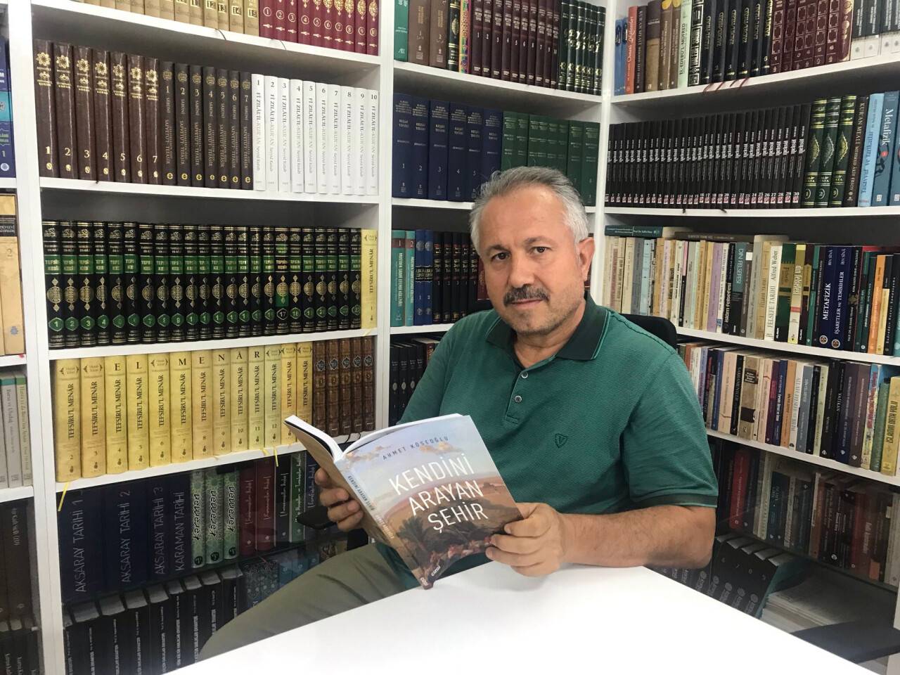 Kendini Arayan Şehir kitapçılarda