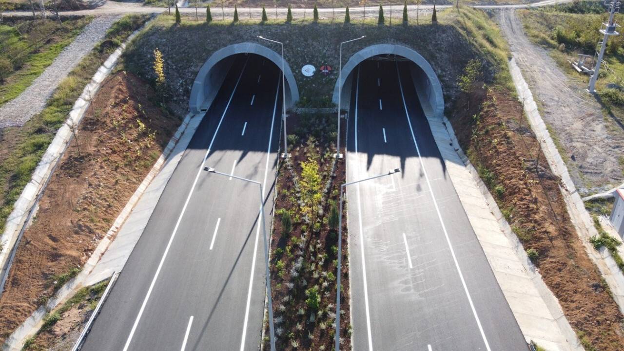 Karadeniz Sahil Yolu’na alternatif Kaynarca-Karasu-Kocaali yolu yarın açılıyor