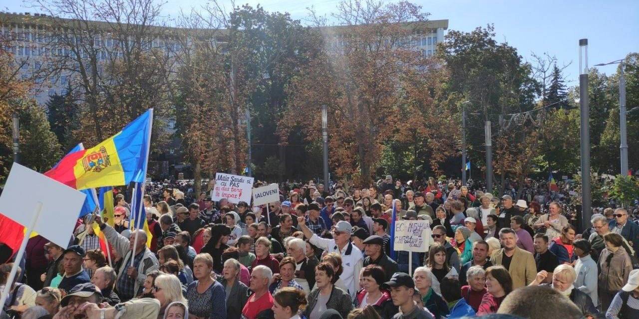 Moldova’da hükümet karşıtı protesto