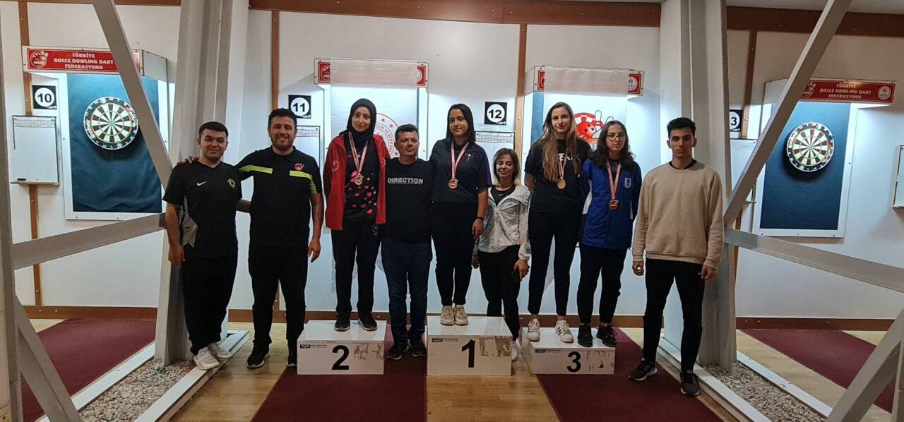 Hisar Gençlik'ten dartta başarılı sonuçlar