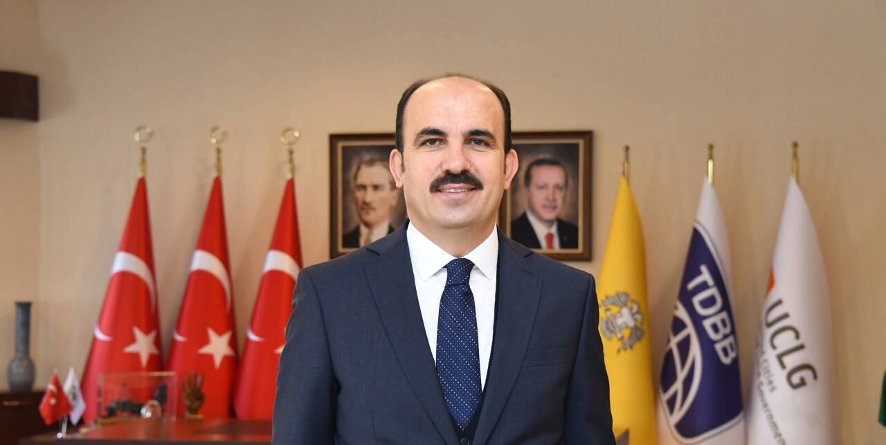 Konya Büyükşehir Belediye Başkanı Uğur İbrahim Altay'dan kutlama