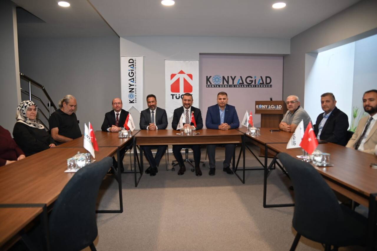 AK Parti’den KONYAGİAD’a ziyaret