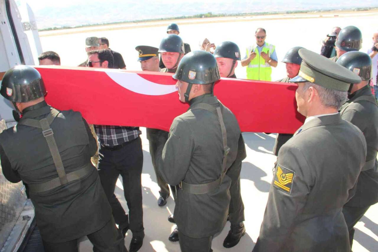 Şehit Ataş’ın naaşı memleketi Elazığ’a getirildi