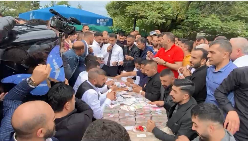 Banka değil, aşiret düğünü, 11 milyon 500 bin TL para toplandı