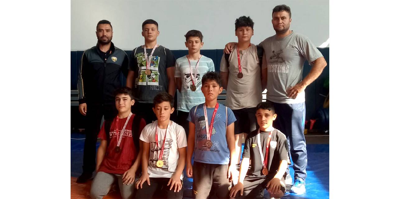 Konya Büyükşehirli güreşçilerden başarılı sonuçlar