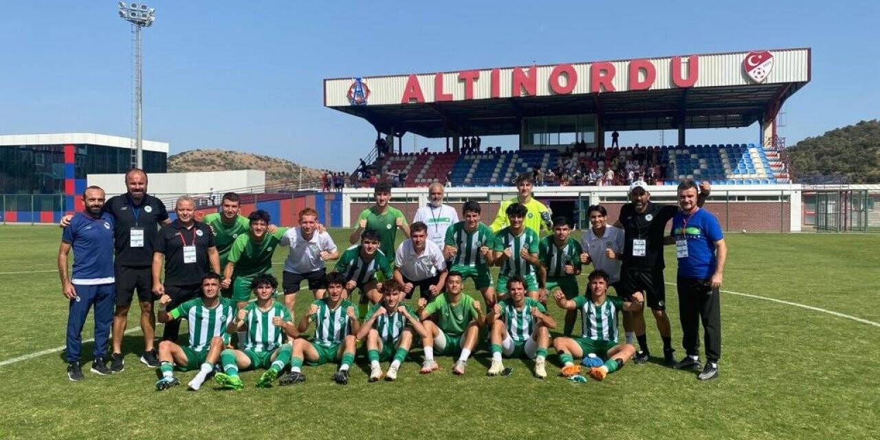 Konyaspor'u gençleri güzel başladı
