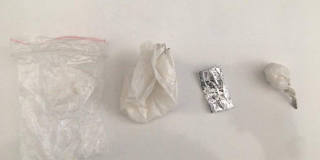 Uyuşturucu taciri simitçi kılığına giren Güven Timi’nden kaçamadı