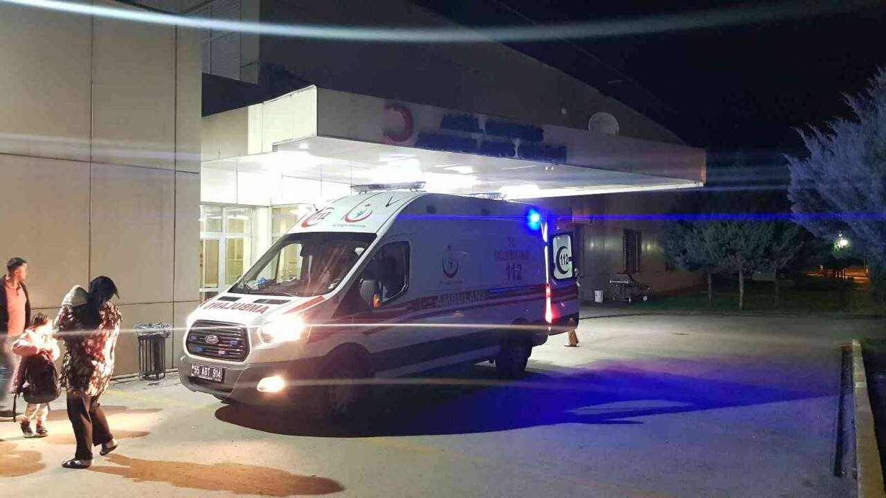 Hasta yakınından doktora darp girişimi