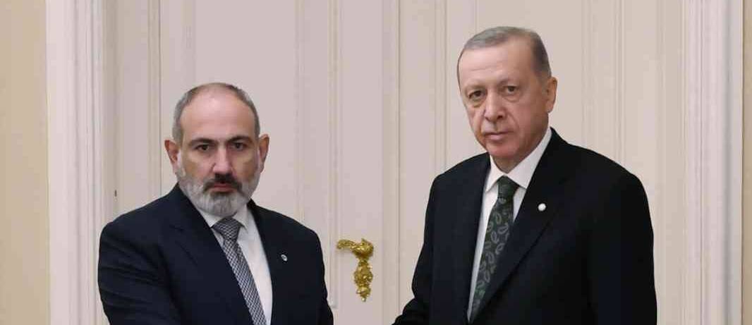 Cumhurbaşkanı Erdoğan, Ermenistan Başbakanı Paşinyan ile bir araya geldi